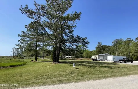326 Woodstock Lane Belhaven NC 27810