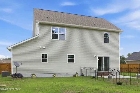 210 Peaceful Lane Hubert NC 28539
