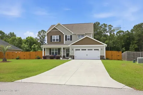 210 Peaceful Lane Hubert NC 28539