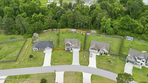 210 Peaceful Lane Hubert NC 28539