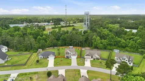 210 Peaceful Lane Hubert NC 28539