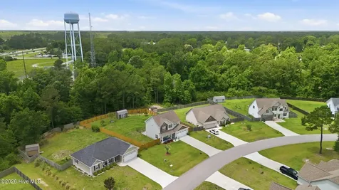 210 Peaceful Lane Hubert NC 28539