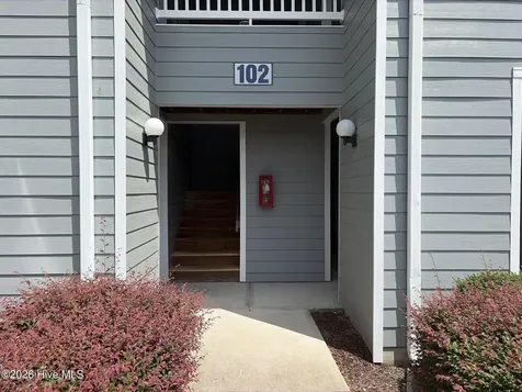 102 Breezewood Drive Greenville NC 27858