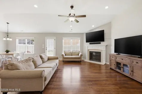 536 Arbor Drive Greenville NC 27858