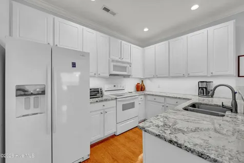 1626 Honeybee Lane Wilmington NC 28412