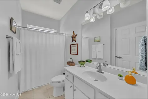 1626 Honeybee Lane Wilmington NC 28412