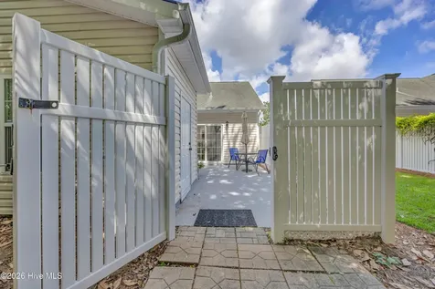 1626 Honeybee Lane Wilmington NC 28412