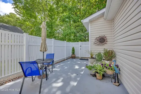 1626 Honeybee Lane Wilmington NC 28412