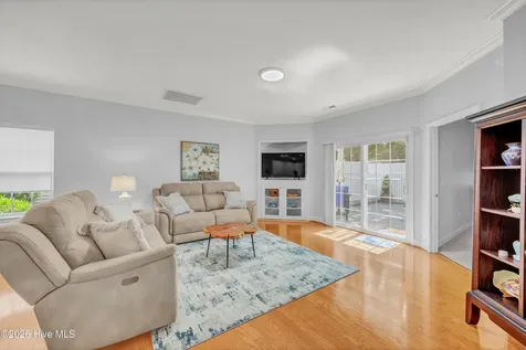 1626 Honeybee Lane Wilmington NC 28412