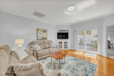 1626 Honeybee Lane Wilmington NC 28412