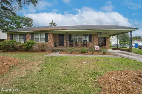 1811 Delwood Drive W Wilson NC 27893