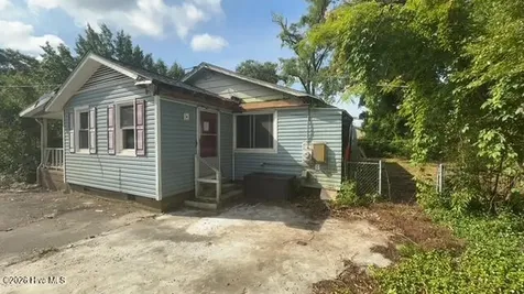 11 Barksdale Drive Jacksonville NC 28540