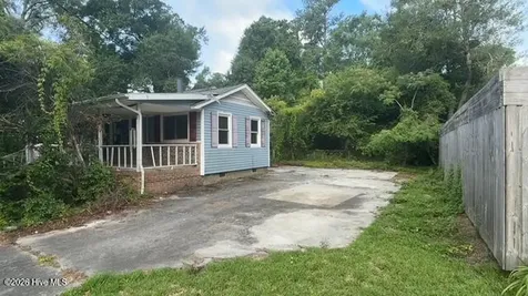 11 Barksdale Drive Jacksonville NC 28540