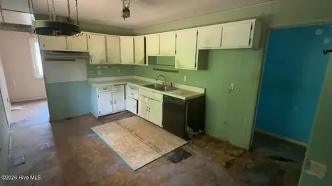 11 Barksdale Drive Jacksonville NC 28540
