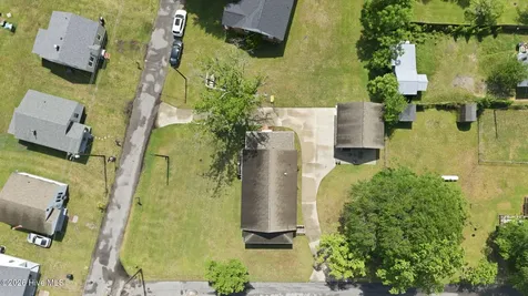 46 Elizabeth Avenue Chocowinity NC 27817