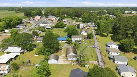 46 Elizabeth Avenue Chocowinity NC 27817