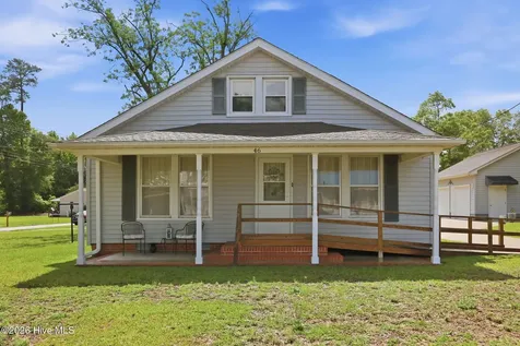 46 Elizabeth Avenue Chocowinity NC 27817