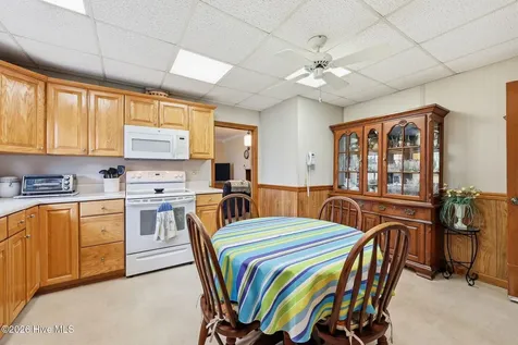 46 Elizabeth Avenue Chocowinity NC 27817