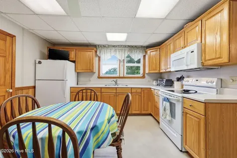 46 Elizabeth Avenue Chocowinity NC 27817
