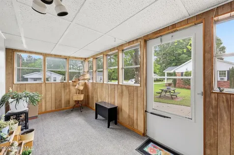 46 Elizabeth Avenue Chocowinity NC 27817