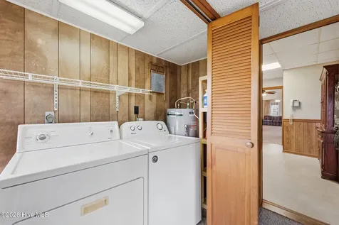 46 Elizabeth Avenue Chocowinity NC 27817