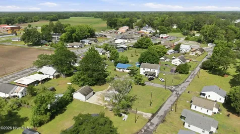 46 Elizabeth Avenue Chocowinity NC 27817