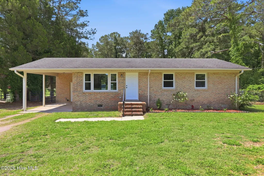 1040 Broad Creek Road New Bern NC 28560