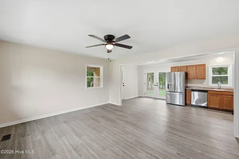 1040 Broad Creek Road New Bern NC 28560