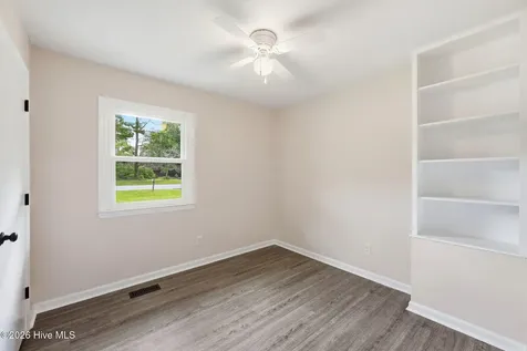 1040 Broad Creek Road New Bern NC 28560
