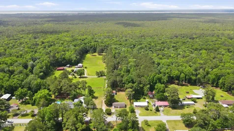 1040 Broad Creek Road New Bern NC 28560