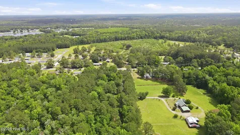1040 Broad Creek Road New Bern NC 28560