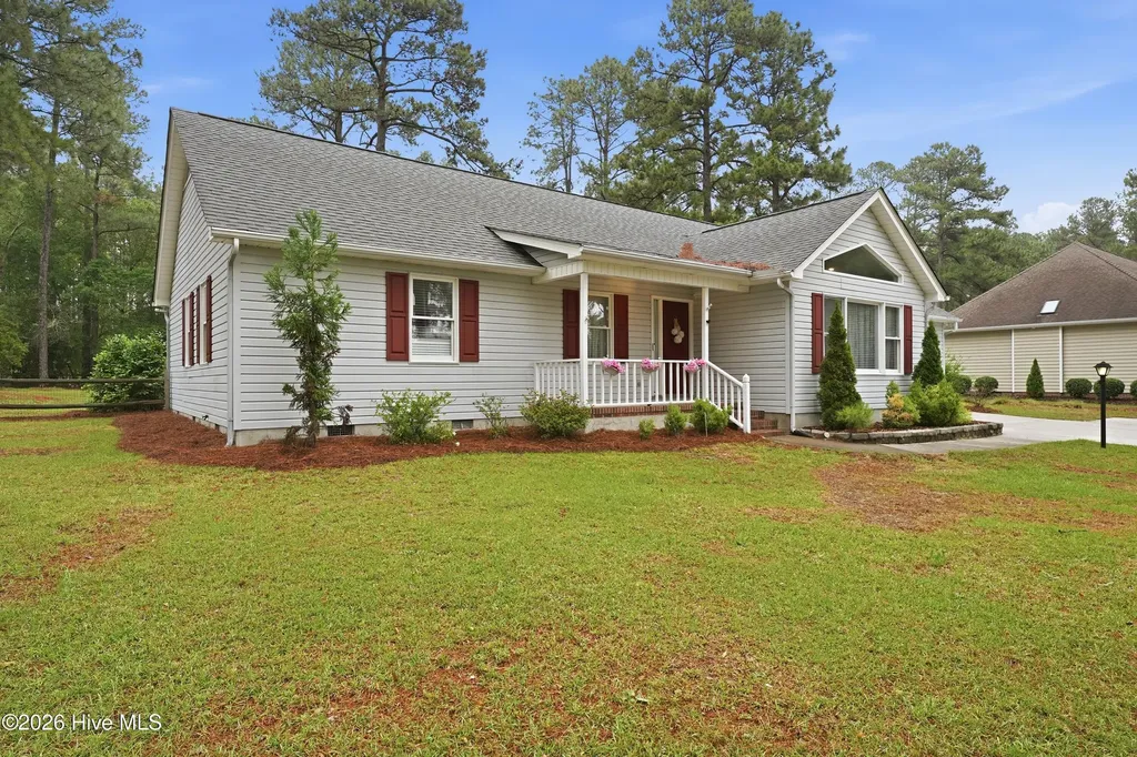 17 Shadow Lane Whispering Pines NC 28327