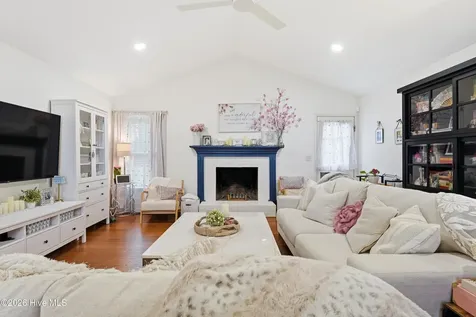 17 Shadow Lane Whispering Pines NC 28327