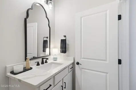135 Gallants Point Road Beaufort NC 28516