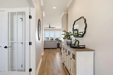 135 Gallants Point Road Beaufort NC 28516