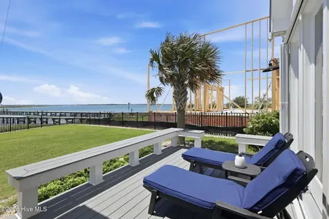 135 Gallants Point Road Beaufort NC 28516