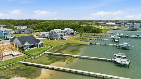 135 Gallants Point Road Beaufort NC 28516