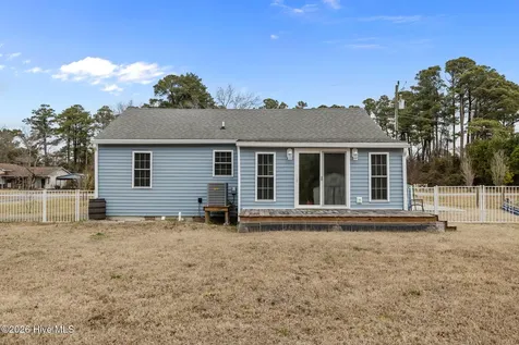 177 Otway Farm Road Beaufort NC 28516