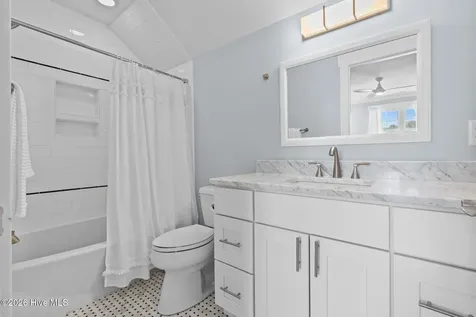 111 SE 41st Street Oak Island NC 28465
