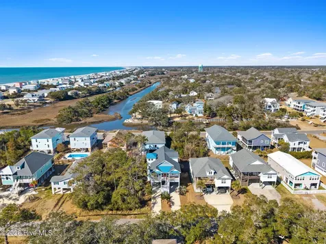 111 SE 41st Street Oak Island NC 28465