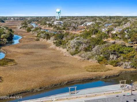 111 SE 41st Street Oak Island NC 28465