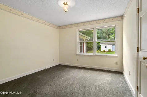 6562 Squirrel Den Road Bailey NC 27807