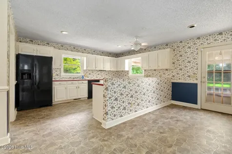 6562 Squirrel Den Road Bailey NC 27807