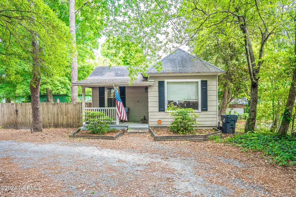 260 N May Street Southern Pines NC 28387
