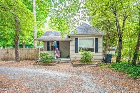 260 N May Street Southern Pines NC 28387
