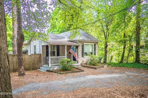 260 N May Street Southern Pines NC 28387