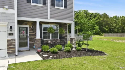 116 Featherstone Lane New Bern NC 28562