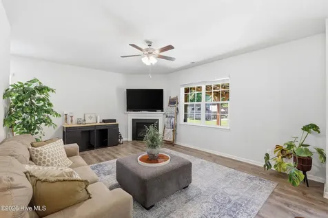 116 Featherstone Lane New Bern NC 28562