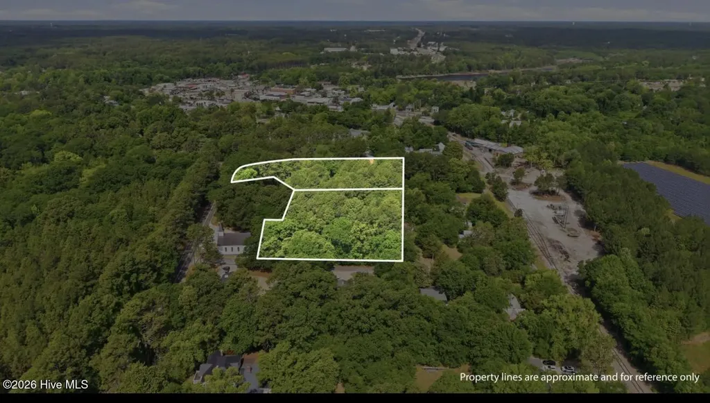 208 Blue Street Aberdeen NC 28315