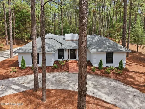 355 Serpentine Drive Southern Pines NC 28387